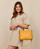 Carola
